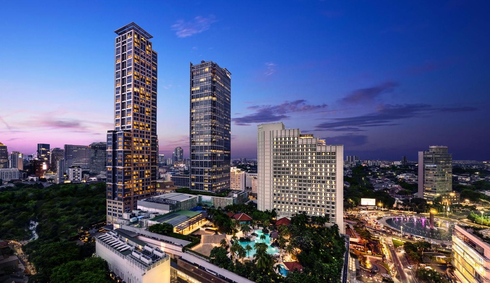 Hotel Keraton At The Plaza, Part Of The Unbound Collection By Hyatt Jakarta Exterior foto