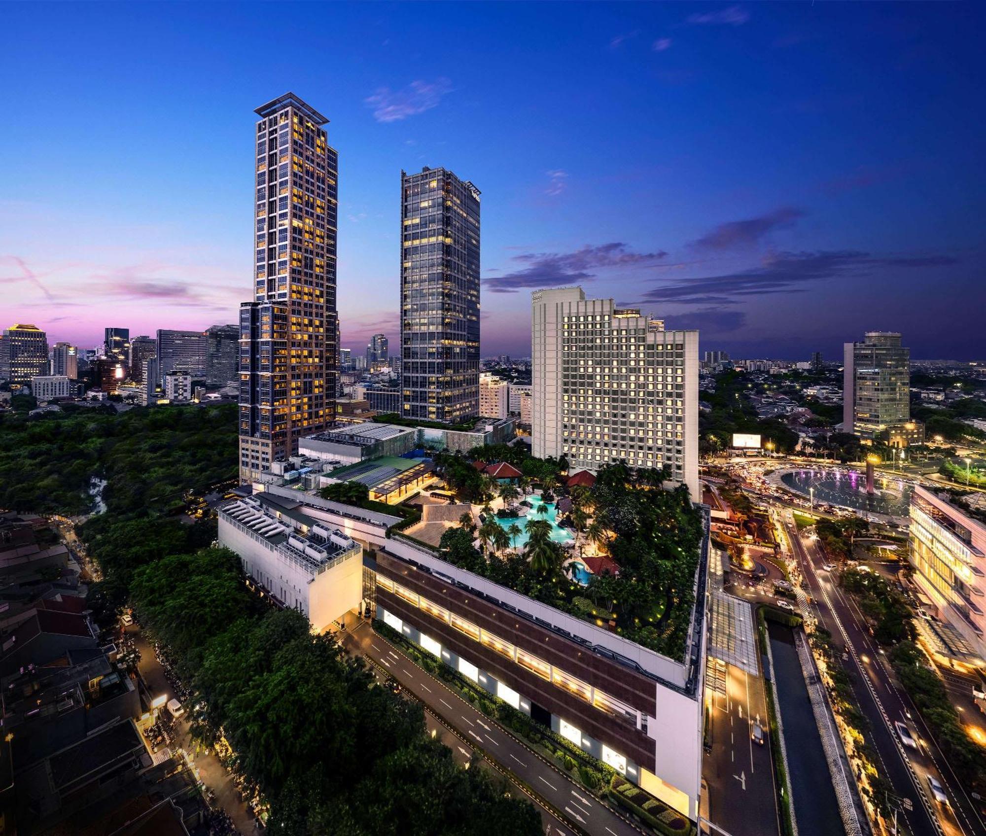 Hotel Keraton At The Plaza, Part Of The Unbound Collection By Hyatt Jakarta Exterior foto