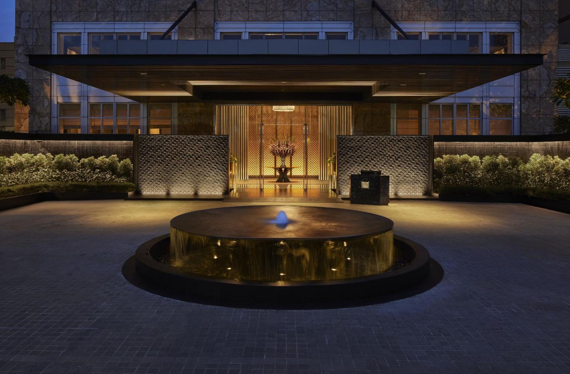 Hotel Keraton At The Plaza, Part Of The Unbound Collection By Hyatt Jakarta Exterior foto